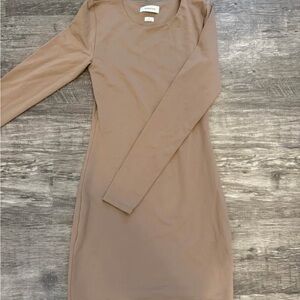 Aritzia babaton contour dress